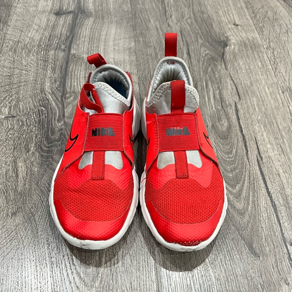 Nike Flex runner red sneaker